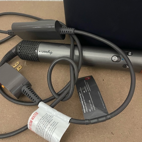 Dyson Airwrap Multi Styler Complete Long Barrel Nickel/Copper 6 piece - Picture 4 of 7